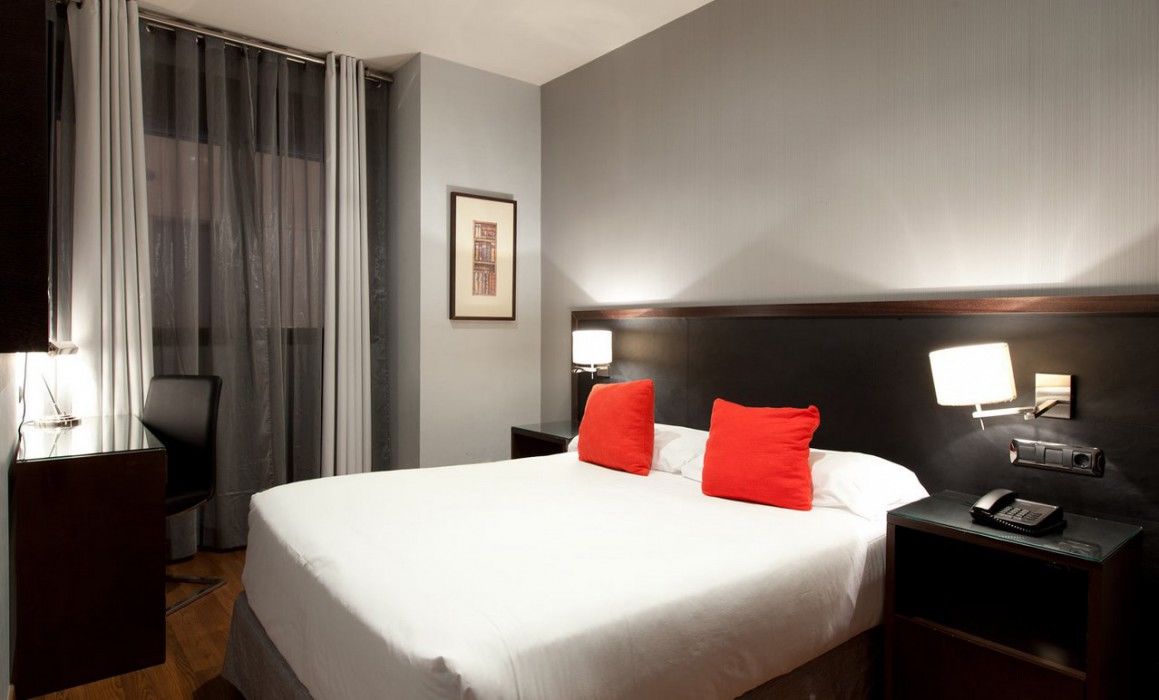 Suites Center Барселона Екстер'єр фото
