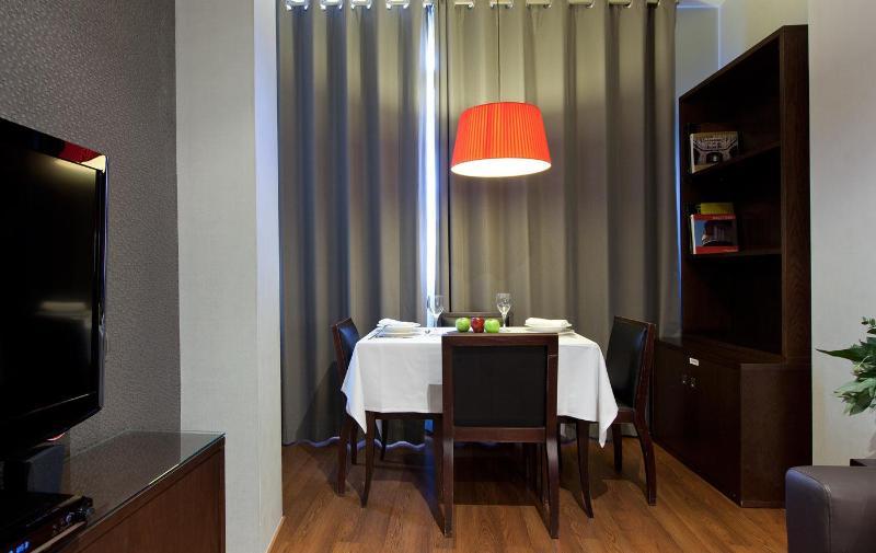 Suites Center Барселона Екстер'єр фото