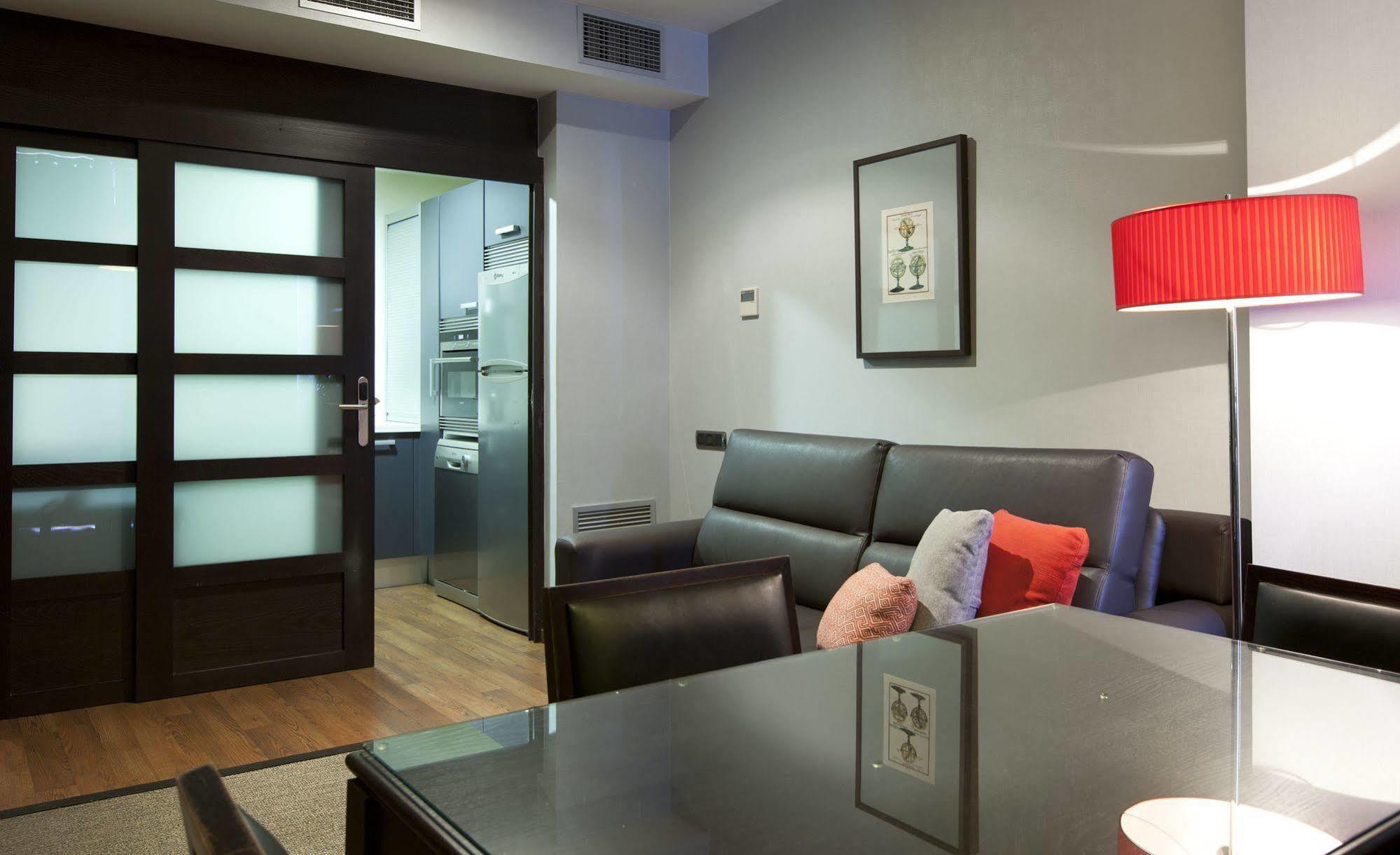 Suites Center Барселона Екстер'єр фото