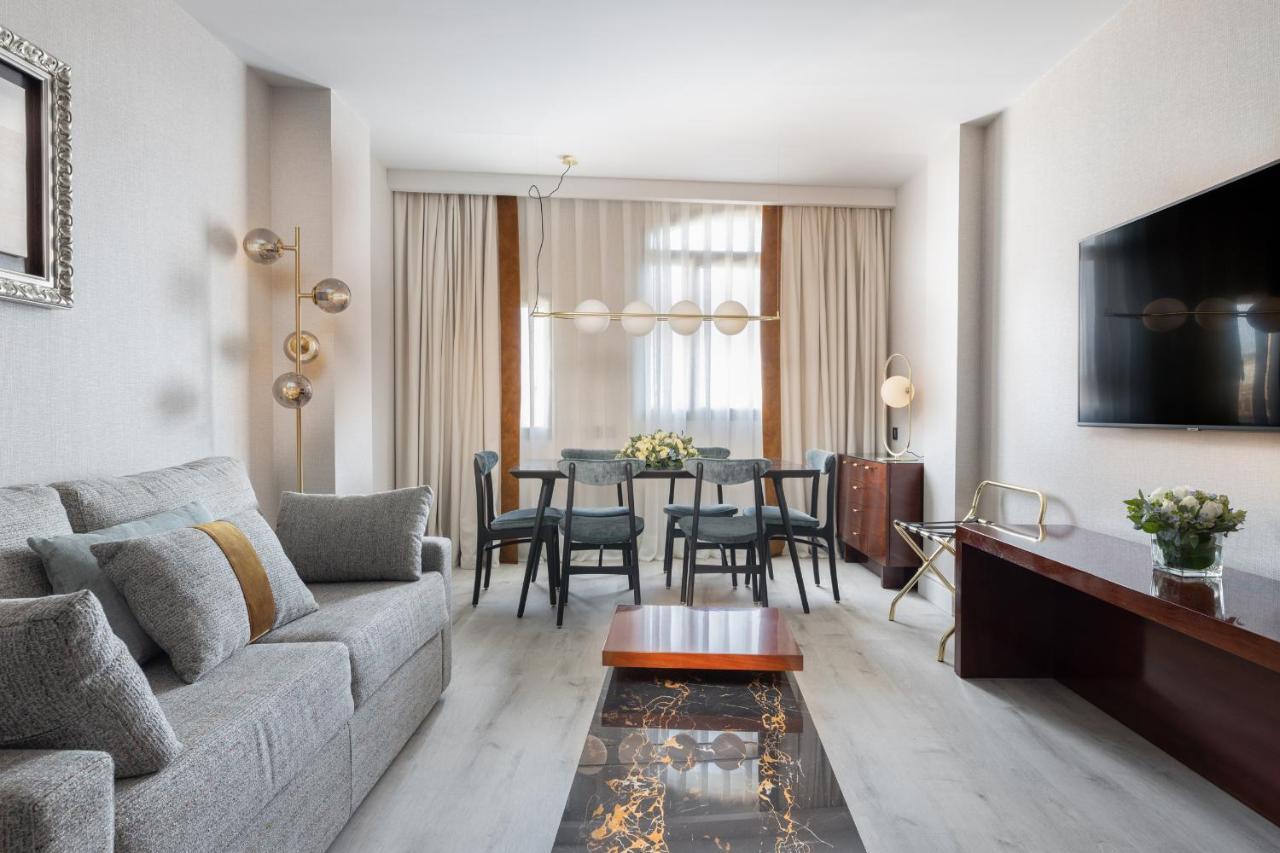Suites Center Барселона Екстер'єр фото