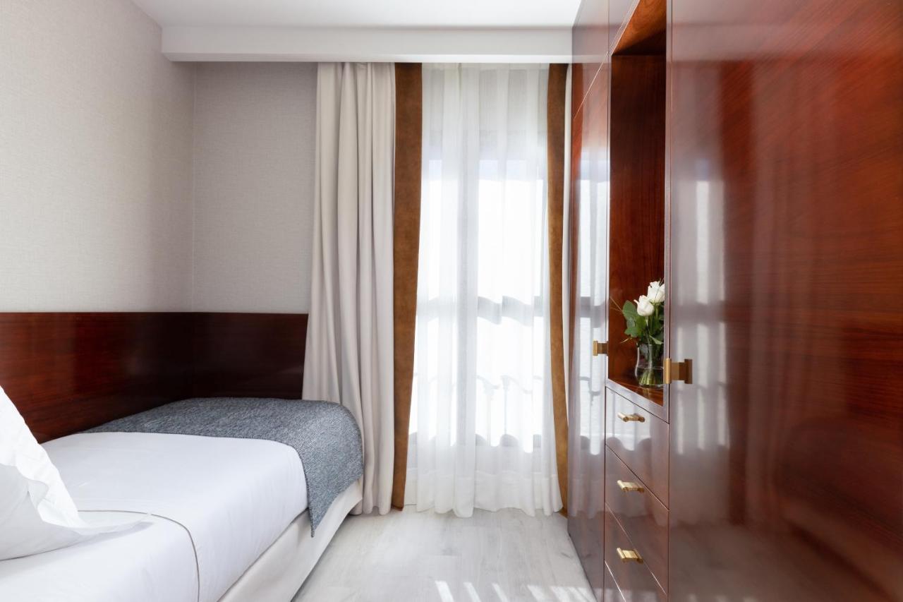 Suites Center Барселона Екстер'єр фото